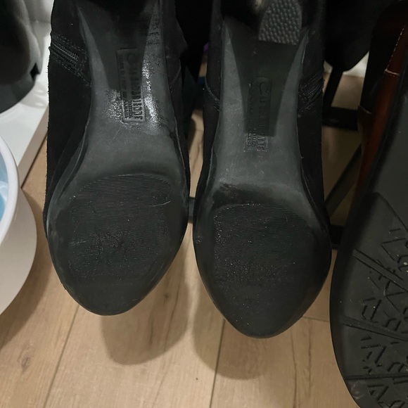 La Canadienne Mazy Tall Black Suede Boots - Picture 5 of 6